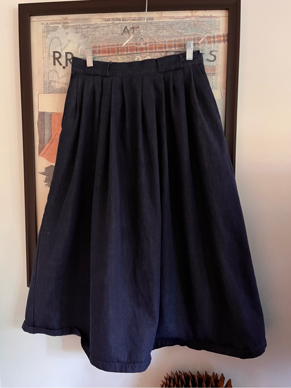 Vintage 100% Cotton Dark Wash Pleated Midi Skirt 90s Y2K M